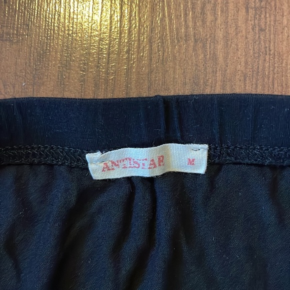 Antistar black tube skirt. - Picture 3 of 4